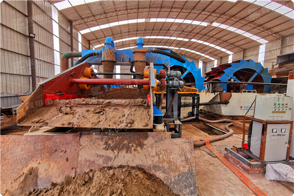 机制砂生产线设备价格多少？砂石厂一年净赚多少钱？